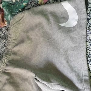 Mens nike gray drawstring shorts,Size 3xl